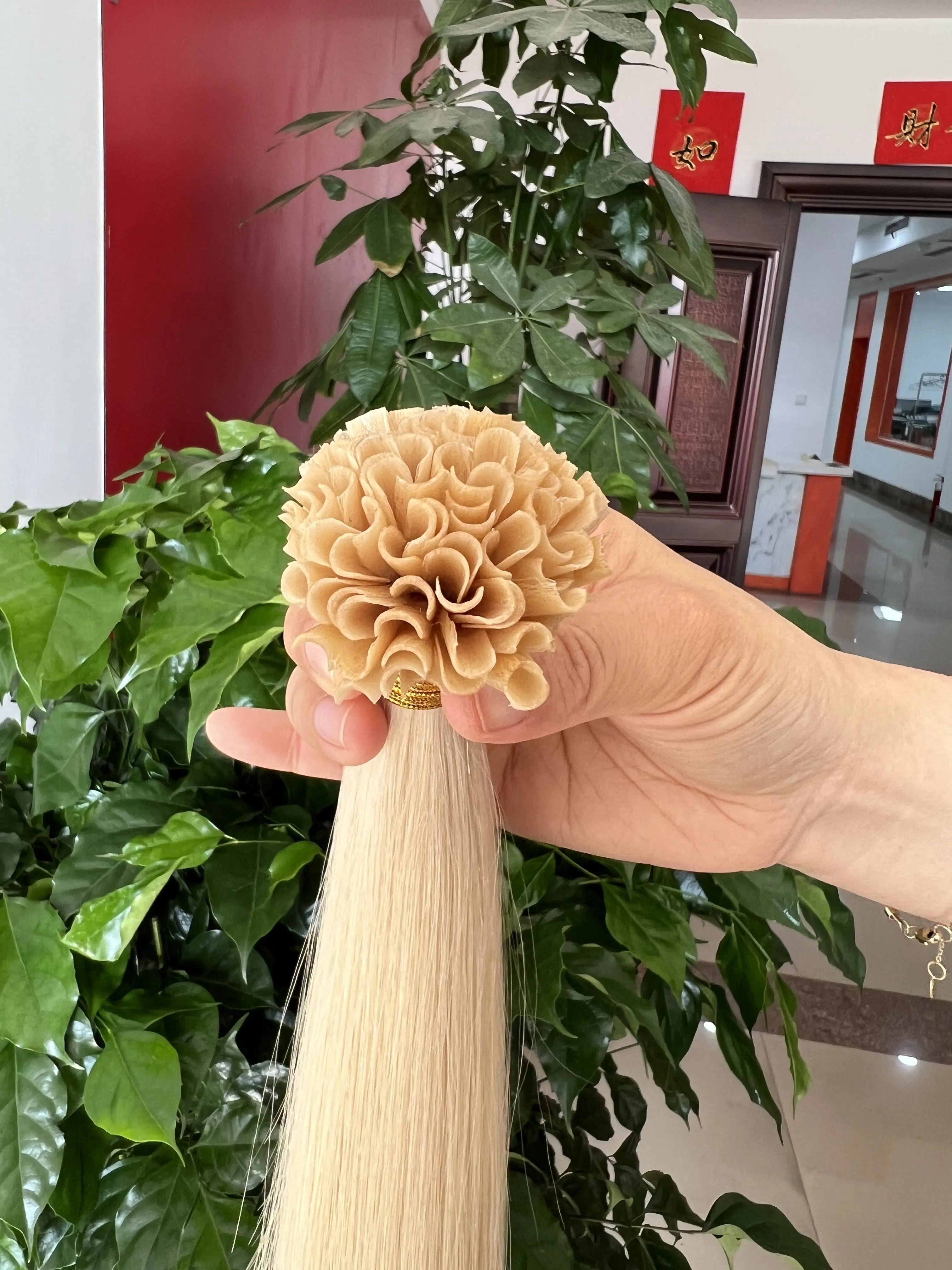 65€ 100% Remy Hair blond